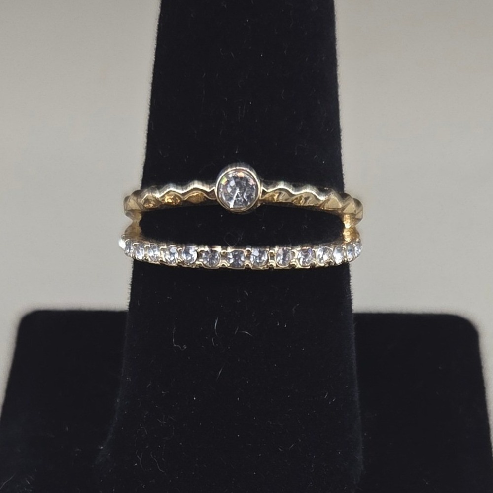 Gold Tone Hammered Texture Double Band Wavy Crystal Split Shank Ring Size 9 0276